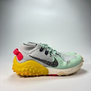 Nike Zoom Wildhorse 6 Light Gray Yellow Green Trail Running Shoes Women’s Size 8
